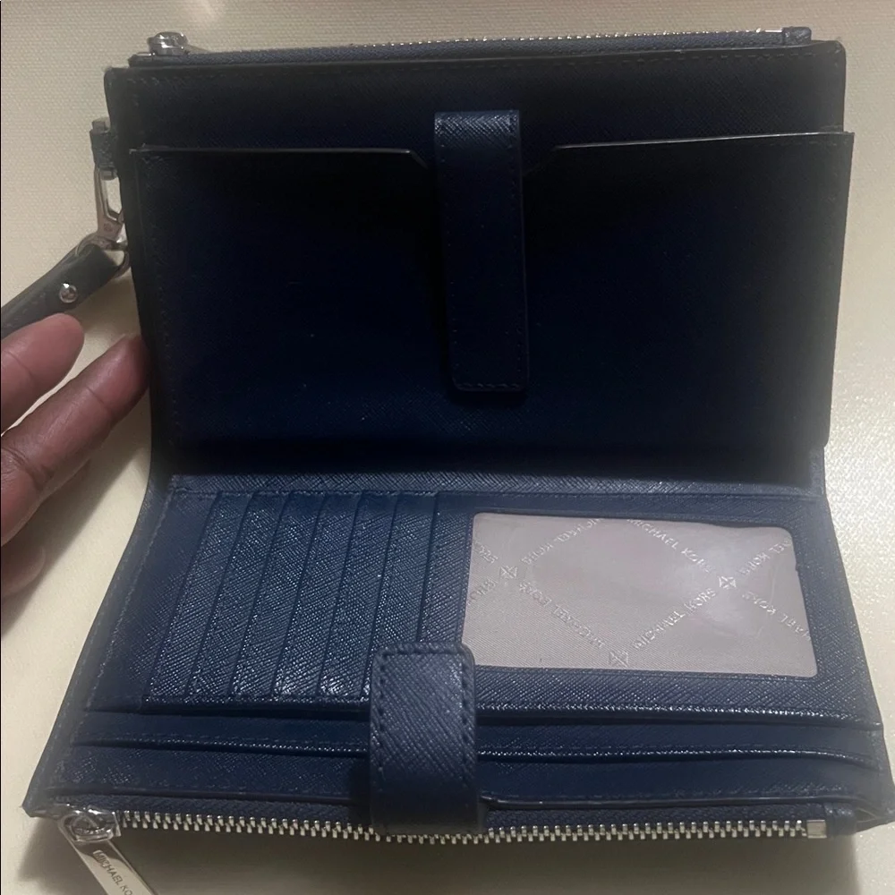 Michael Kors Wallet Wristlet Blue w/silver hardware & MK LINING
